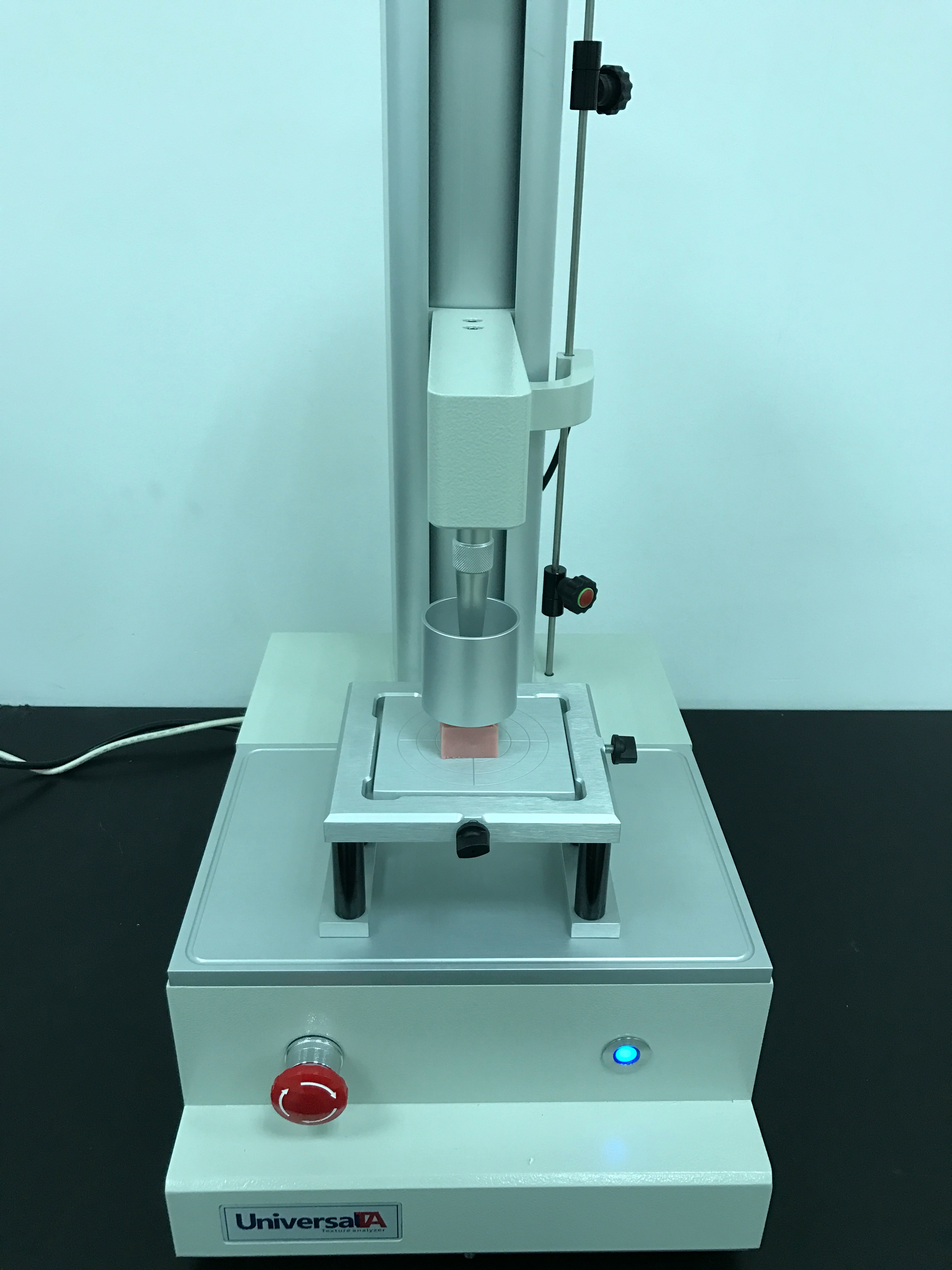 国产质构仪用于宠物罐头质构特性测试